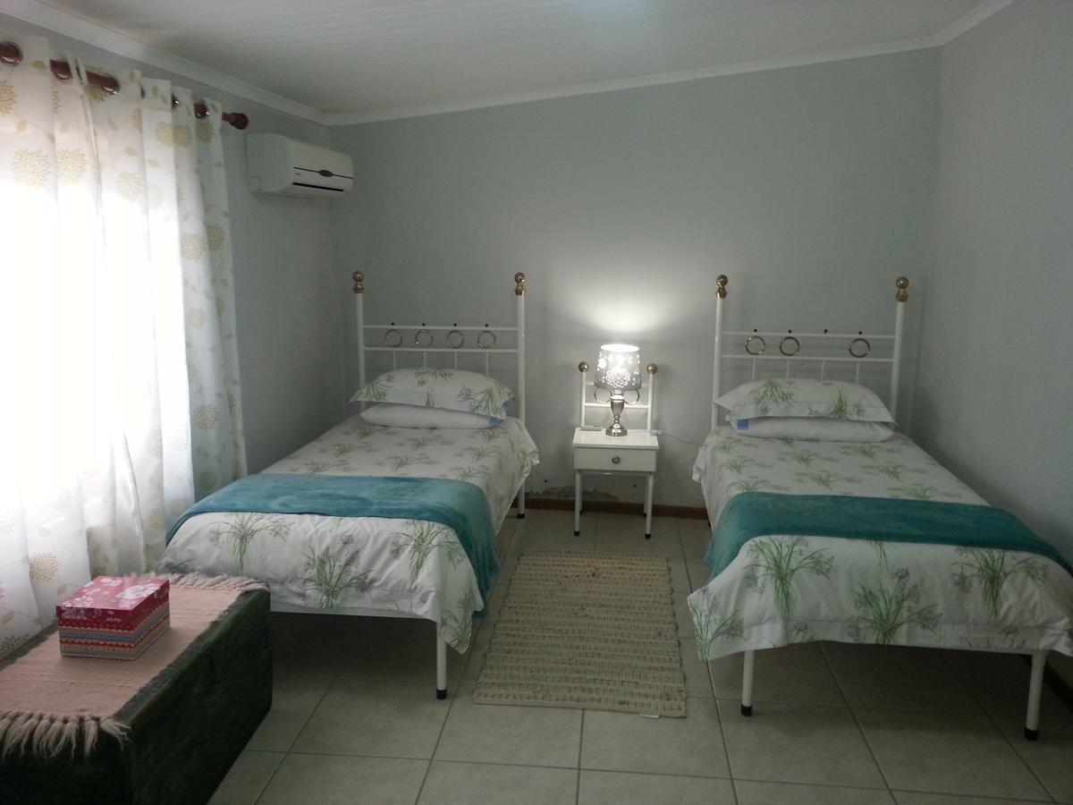 Middelkraal Accommodation Garies Exterior photo